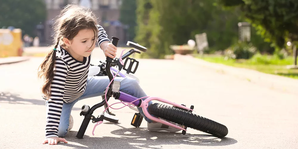 Ποιες είναι οι πιο συχνές κακώσεις στα παιδιά όταν πέφτουν με το ποδήλατο;   Άρθρο στο infokids.gr